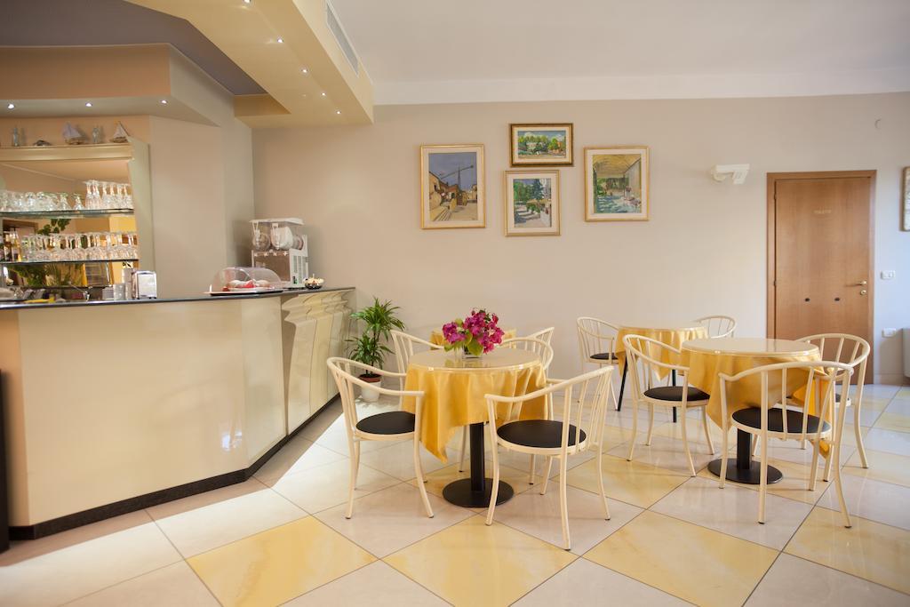 Hotel Lido Vasto Exterior photo