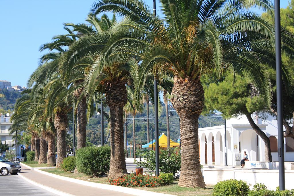 Hotel Lido Vasto Exterior photo
