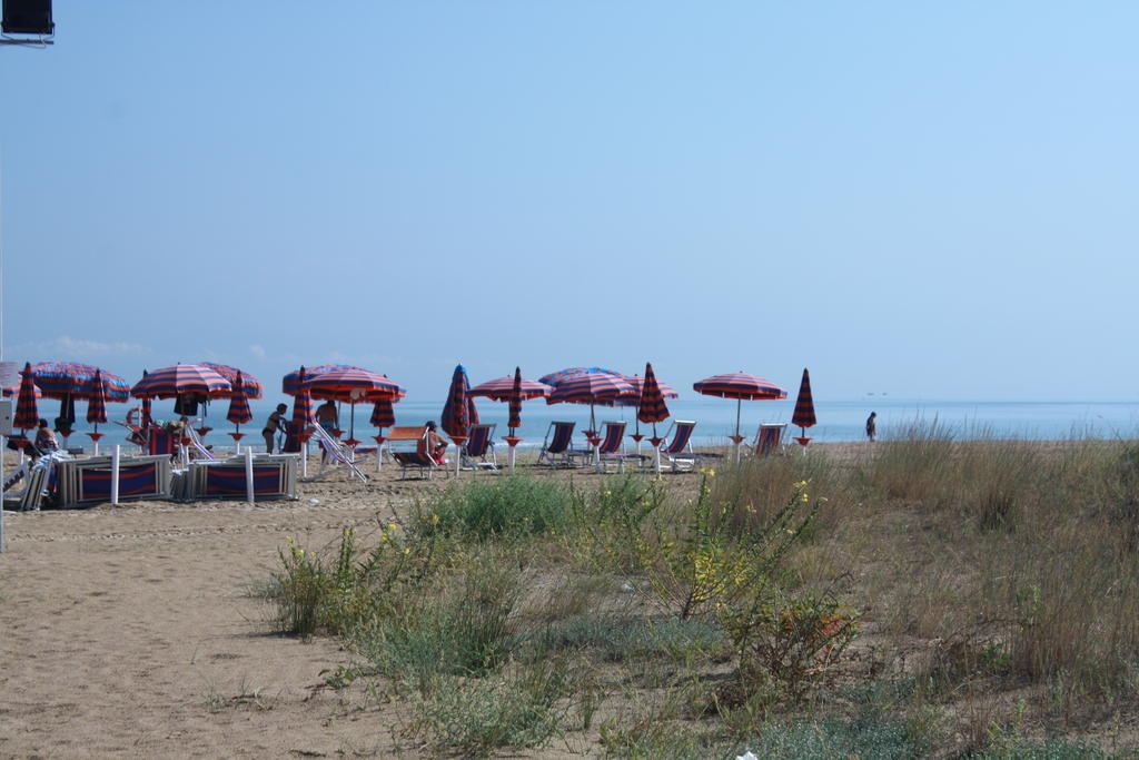 Hotel Lido Vasto Exterior photo