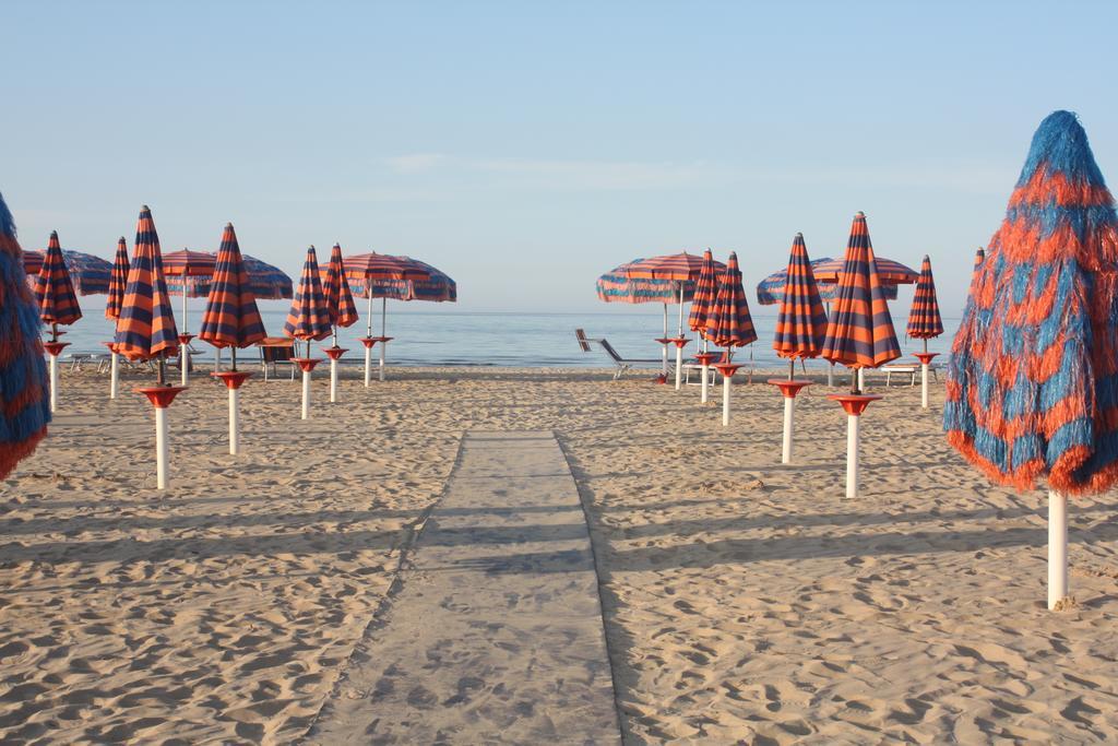 Hotel Lido Vasto Exterior photo